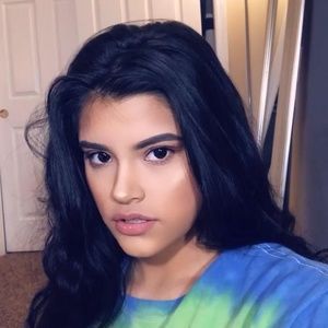 Meet your Posher, Aliah